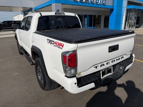 Used 2021 Toyota Tacoma TRD Off-Road w/ Technology Package image 6