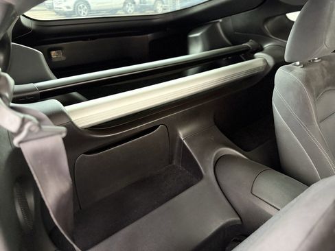 Used 2017 Nissan 370Z w/ Sport Package image 20