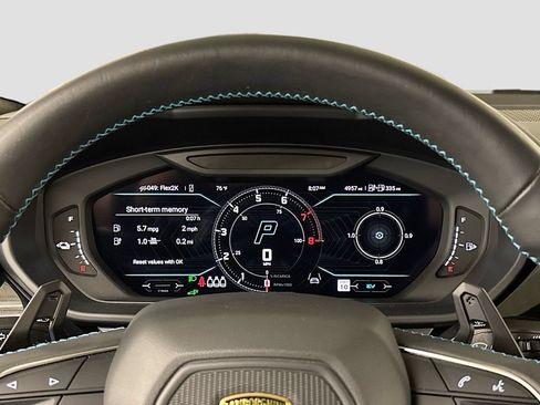 Used 2025 Lamborghini Urus S AWD/4WD image 10