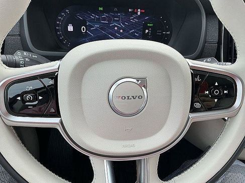 New 2026 Volvo XC90 T8 Ultra w/ Protection Package Premier AWD/4WD image 22