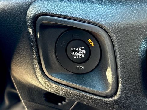 New 2026 Jeep Gladiator Sport AWD/4WD image 18