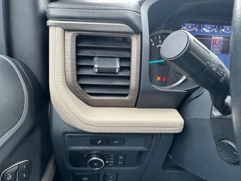 Used 2024 Ford Expedition Max Limited image 28