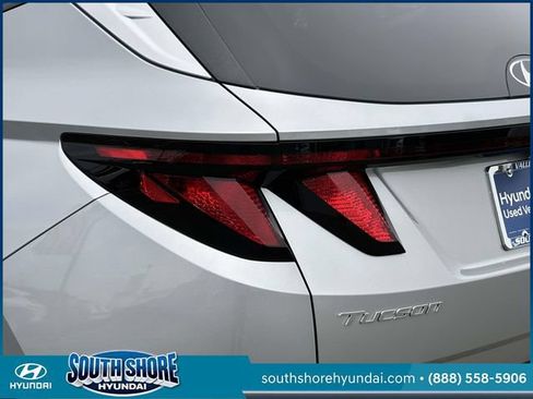 Certified 2024 Hyundai Tucson SEL AWD/4WD image 11