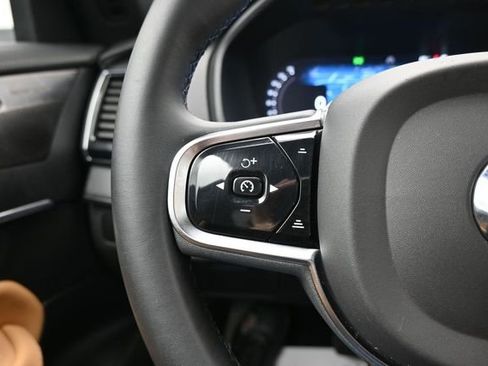 Used 2023 Volvo XC90 B6 Ultimate w/ Protection Package Premier AWD/4WD image 27