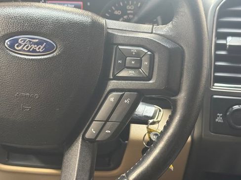 Used 2018 Ford F150 XLT w/ Equipment Group 302A Luxury AWD/4WD image 19