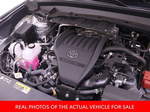 Used 2025 Toyota Grand Highlander FWD image 17