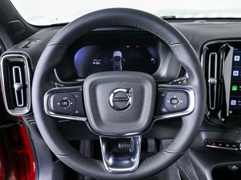 Certified 2023 Volvo C40 P8 Recharge Ultimate image 11