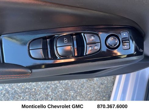 Used 2024 Nissan Altima 2.5 SR image 11