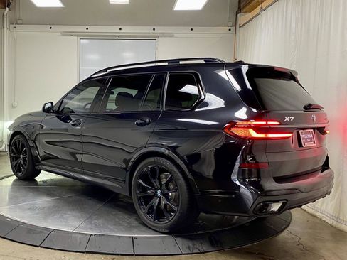 Used 2024 BMW X7 xDrive40i w/ M Sport Package AWD/4WD image 7