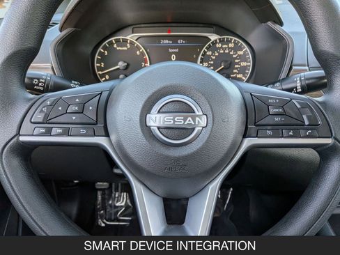 Used 2025 Nissan Altima 2.5 SV image 12