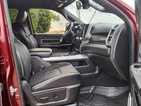 Used 2020 RAM 2500 Laramie w/ Night Edition image 15