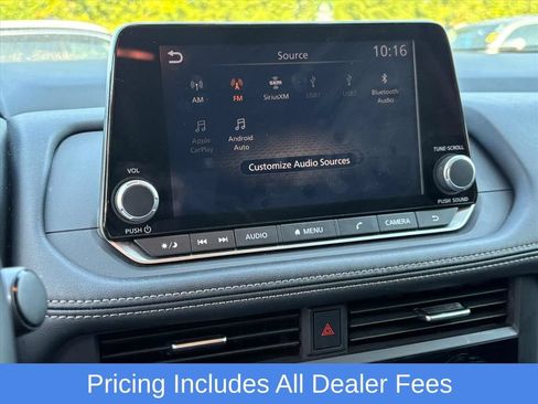 Used 2025 Nissan Rogue SV AWD/4WD image 10