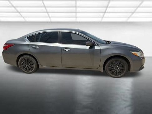 Used 2016 Nissan Altima 2.5 S FWD image 4