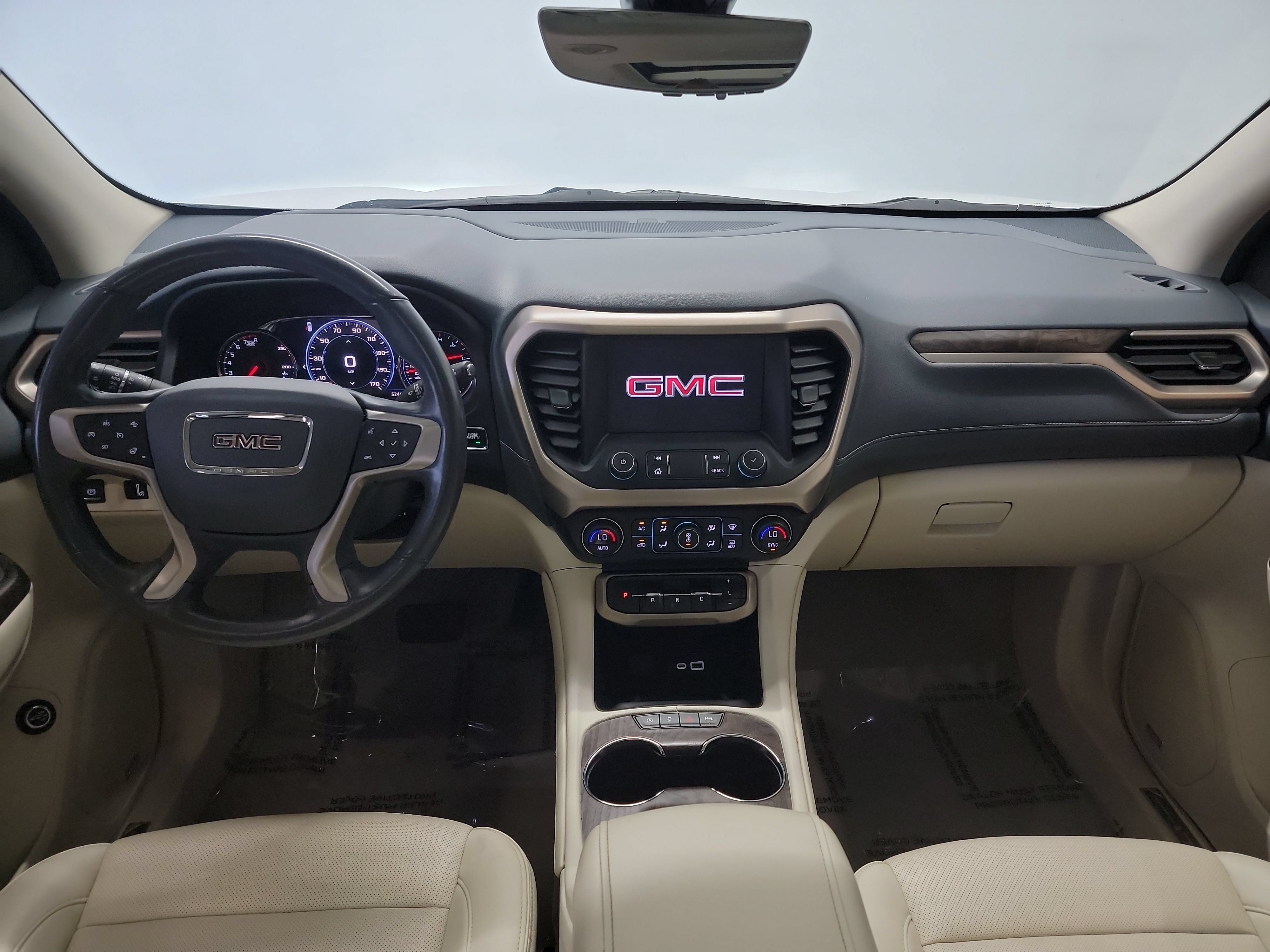 Used 2022 GMC Acadia Denali w/ Denali Ultimate Package AWD/4WD image 15