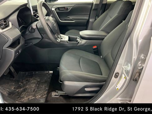 Used 2024 Toyota RAV4 LE image 17