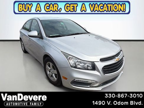 Used 2016 Chevrolet Cruze LT w/ Technology Package FWD image 1
