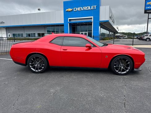 Used 2023 Dodge Challenger R/T Scat Pack w/ Plus Package RWD image 5