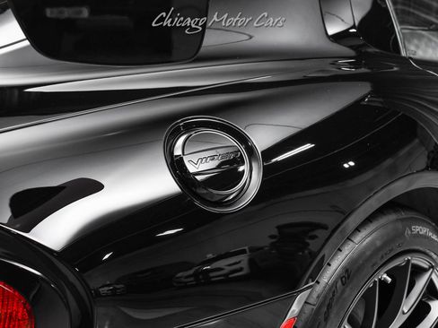 Used 2013 SRT Viper SRT-10 w/ Grand Touring Pkg RWD image 37