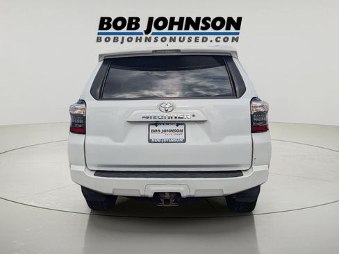 Used 2018 Toyota 4Runner SR5 Premium AWD/4WD image 3