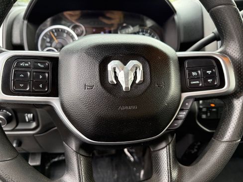 Used 2021 RAM 3500 Big Horn image 19