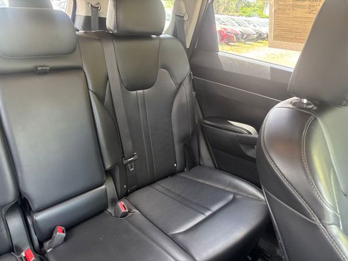Used 2024 Kia Sorento S FWD image 40