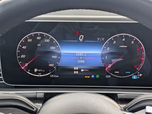 Used 2025 Mercedes-Benz GLS 450 4MATIC image 32