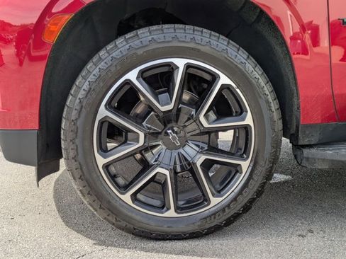 Used 2022 Chevrolet Tahoe RST w/ Luxury Package image 29