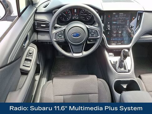 Used 2025 Subaru Outback Premium AWD/4WD image 3