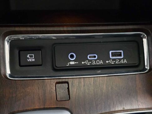 Used 2024 Subaru Ascent Touring AWD/4WD image 15