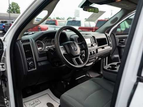Used 2017 RAM 1500 Express AWD/4WD image 15