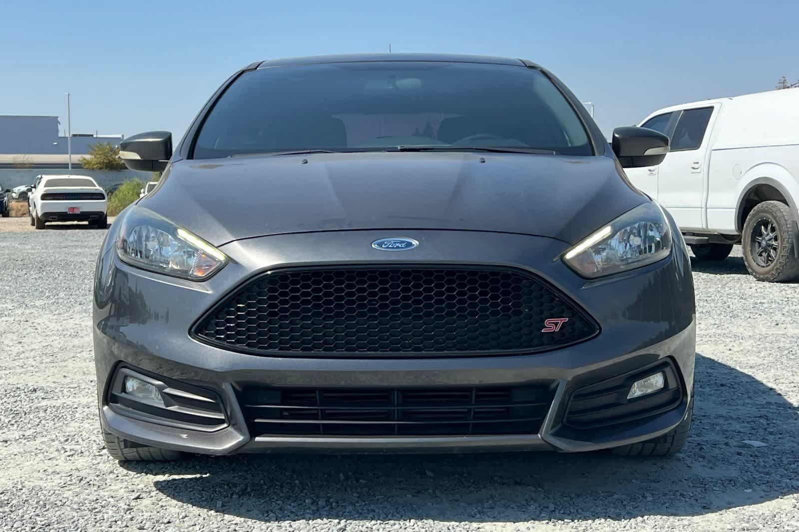 Used 2017 Ford Focus ST FWD image 11