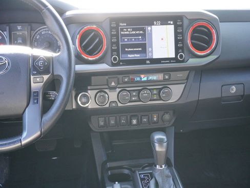 Used 2021 Toyota Tacoma TRD Sport w/ TRD Premium Sport Package AWD/4WD image 18