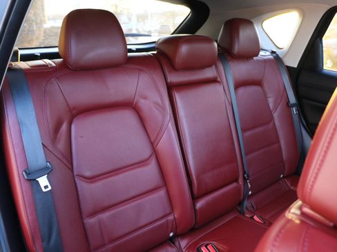 Certified 2023 MAZDA CX-5 Carbon Edition image 9