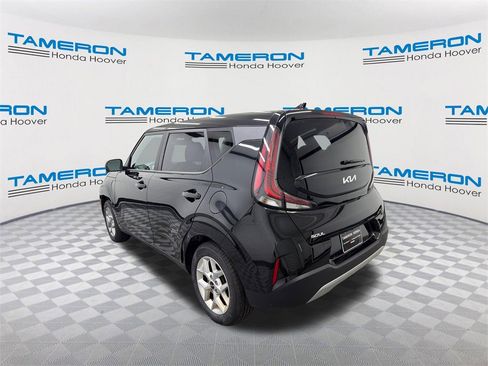 Used 2024 Kia Soul LX w/ Option Group 015 image 3