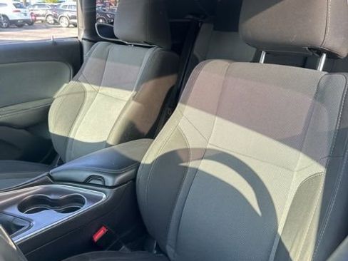 Used 2016 Dodge Challenger R/T image 17