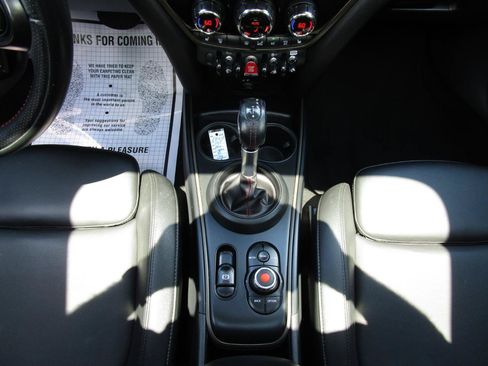 Used 2019 MINI Cooper Countryman S w/ Premium Package FWD image 14