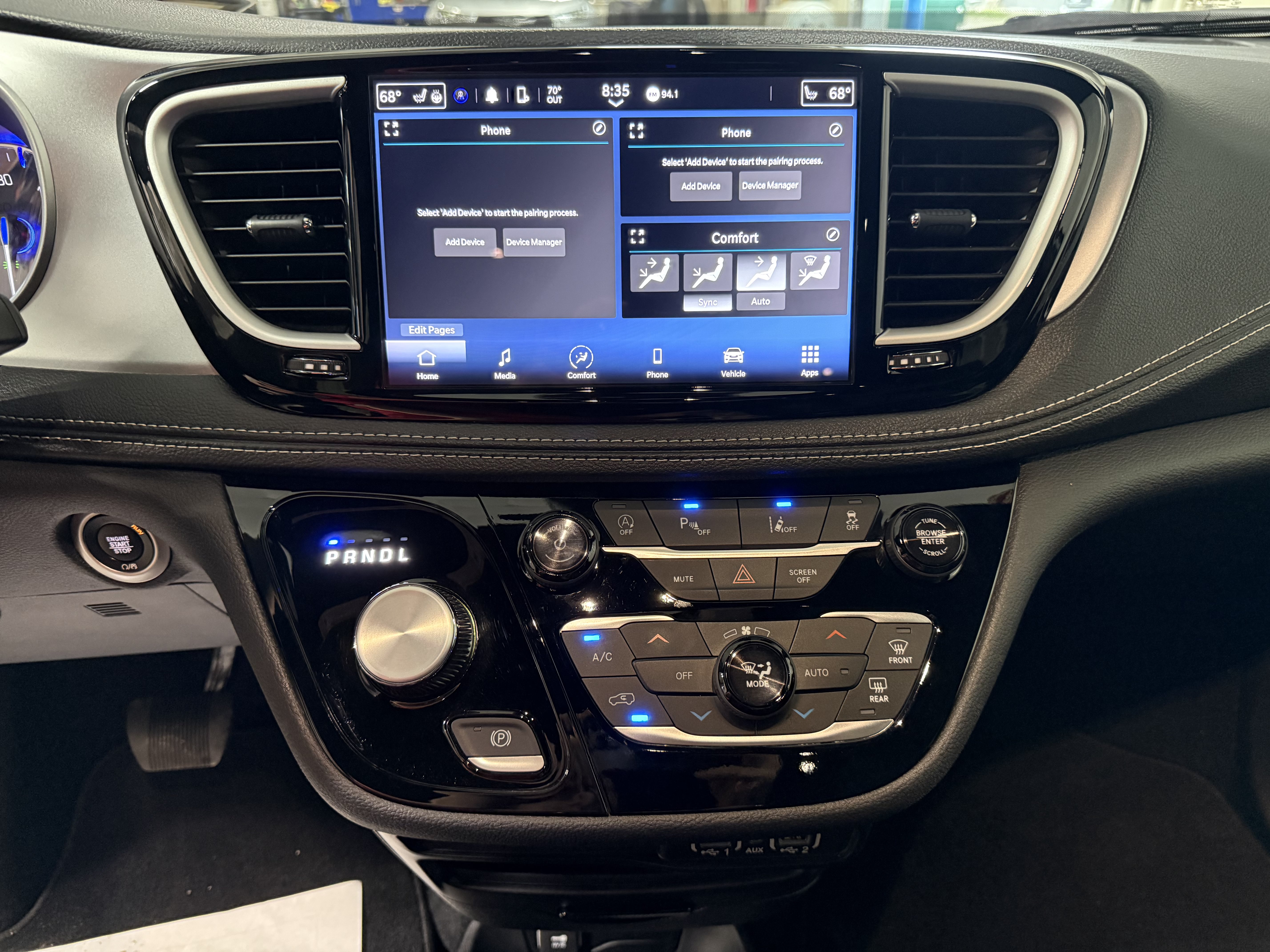 Used 2024 Chrysler Pacifica Touring-L w/ S Appearance Package FWD image 21