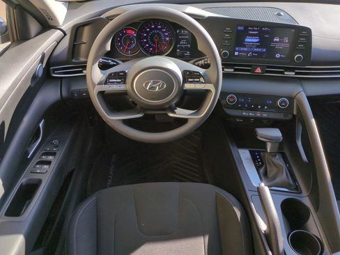 Certified 2023 Hyundai Elantra SEL image 15