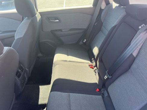 Certified 2023 Nissan Rogue SV image 10