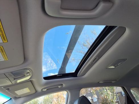 Used 2021 Hyundai Kona Limited w/ Cargo Package image 9