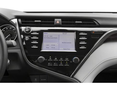 Used 2020 Toyota Camry LE FWD image 7