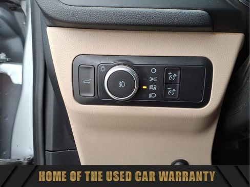 Used 2022 Ford Escape Titanium image 18