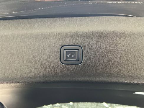 Used 2023 Buick Enclave Essence w/ Sport Touring Edition image 30