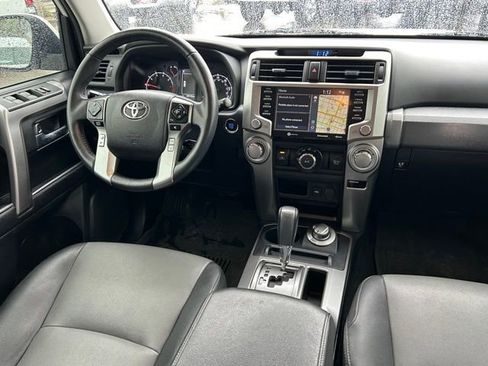 Used 2022 Toyota 4Runner SR5 Premium AWD/4WD image 18