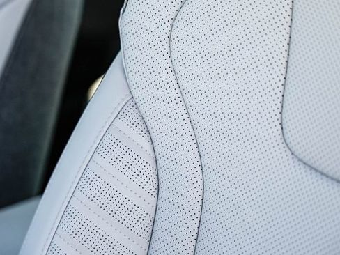 New 2026 Hyundai Elantra Limited FWD image 29