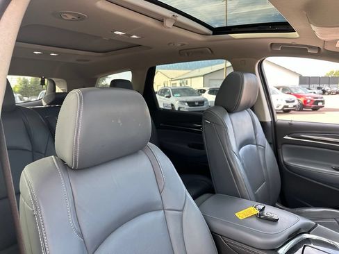 Used 2018 Buick Enclave Premium w/ Experience Buick Package AWD/4WD image 33