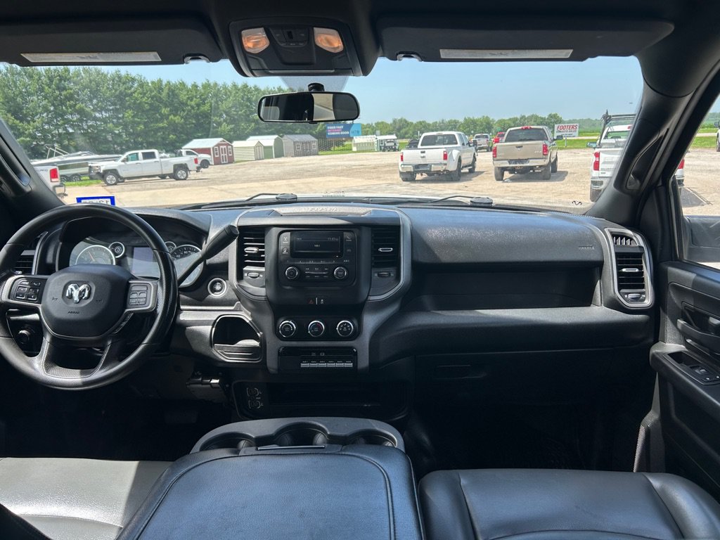 Used 2021 RAM 3500 Tradesman w/ Chrome Appearance Group RWD image 19