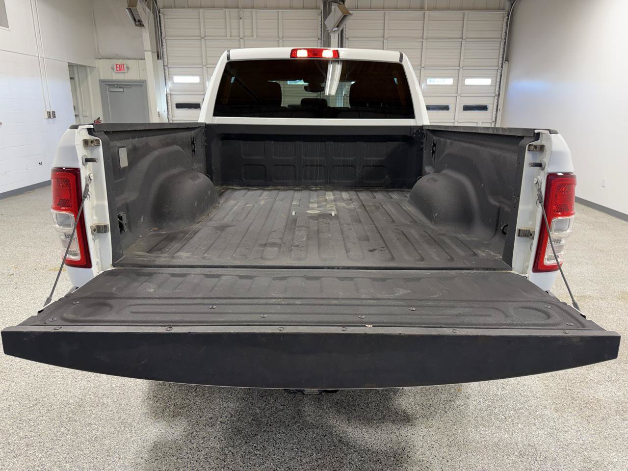 Used 2024 RAM 2500 Big Horn w/ Off Road Package AWD/4WD image 8