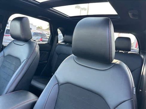 Used 2024 Ford Edge ST-Line AWD/4WD image 17