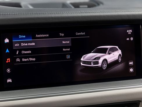 Certified 2025 Porsche Cayenne AWD/4WD image 58